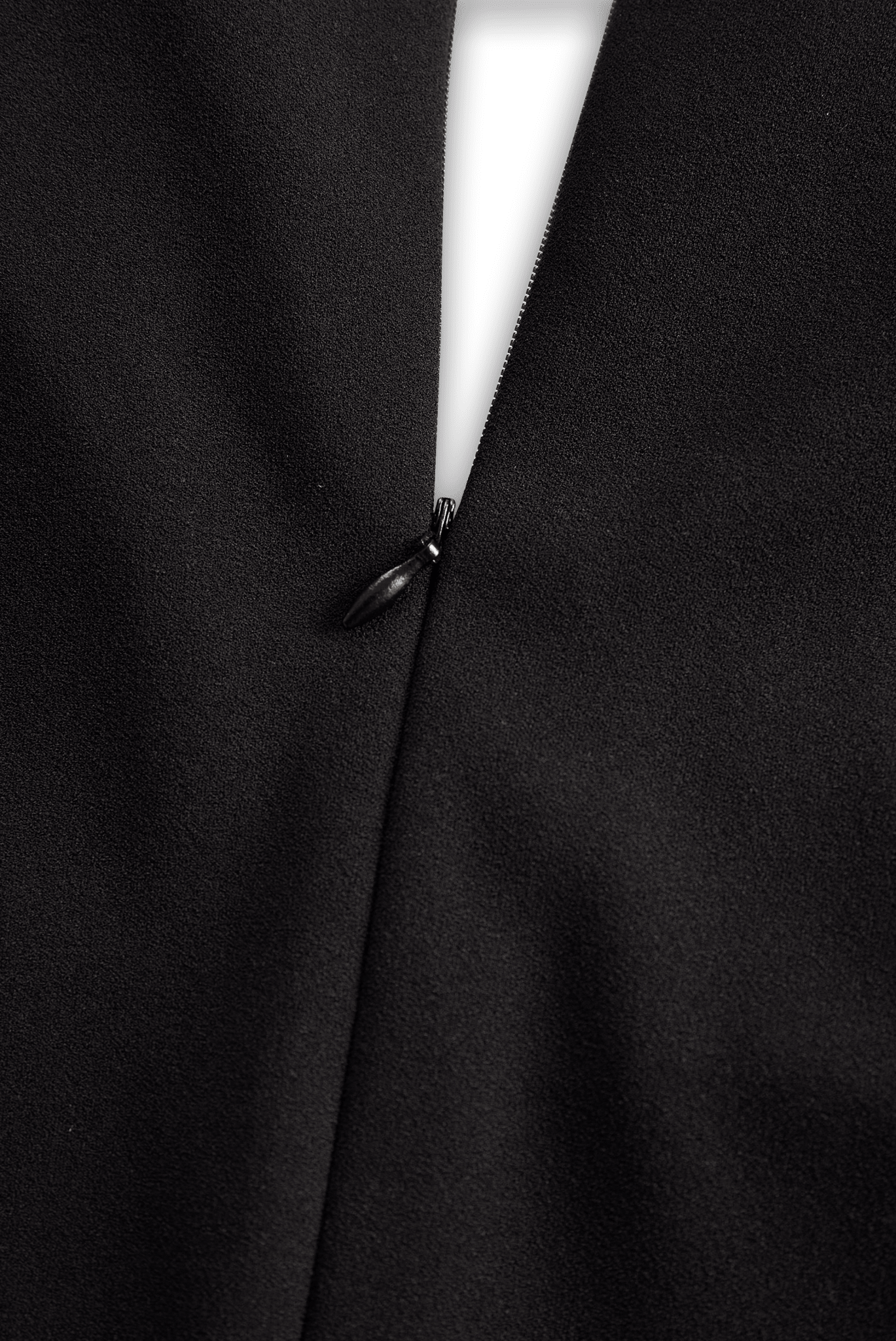 Clariss Elegant Black Dress