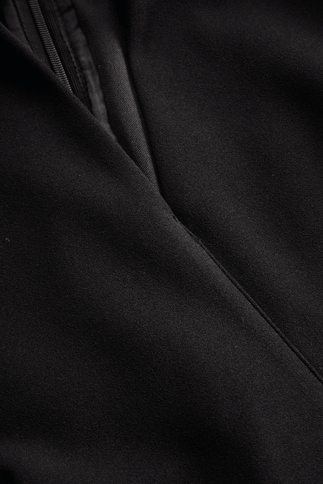 Clariss Elegant Black Dress