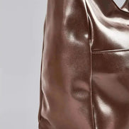 Everyday BB Bag – Leather Bucket Bag with Laptop Fit
