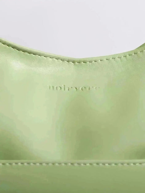 Everyday BB Bag – Leather Bucket Bag with Laptop Fit