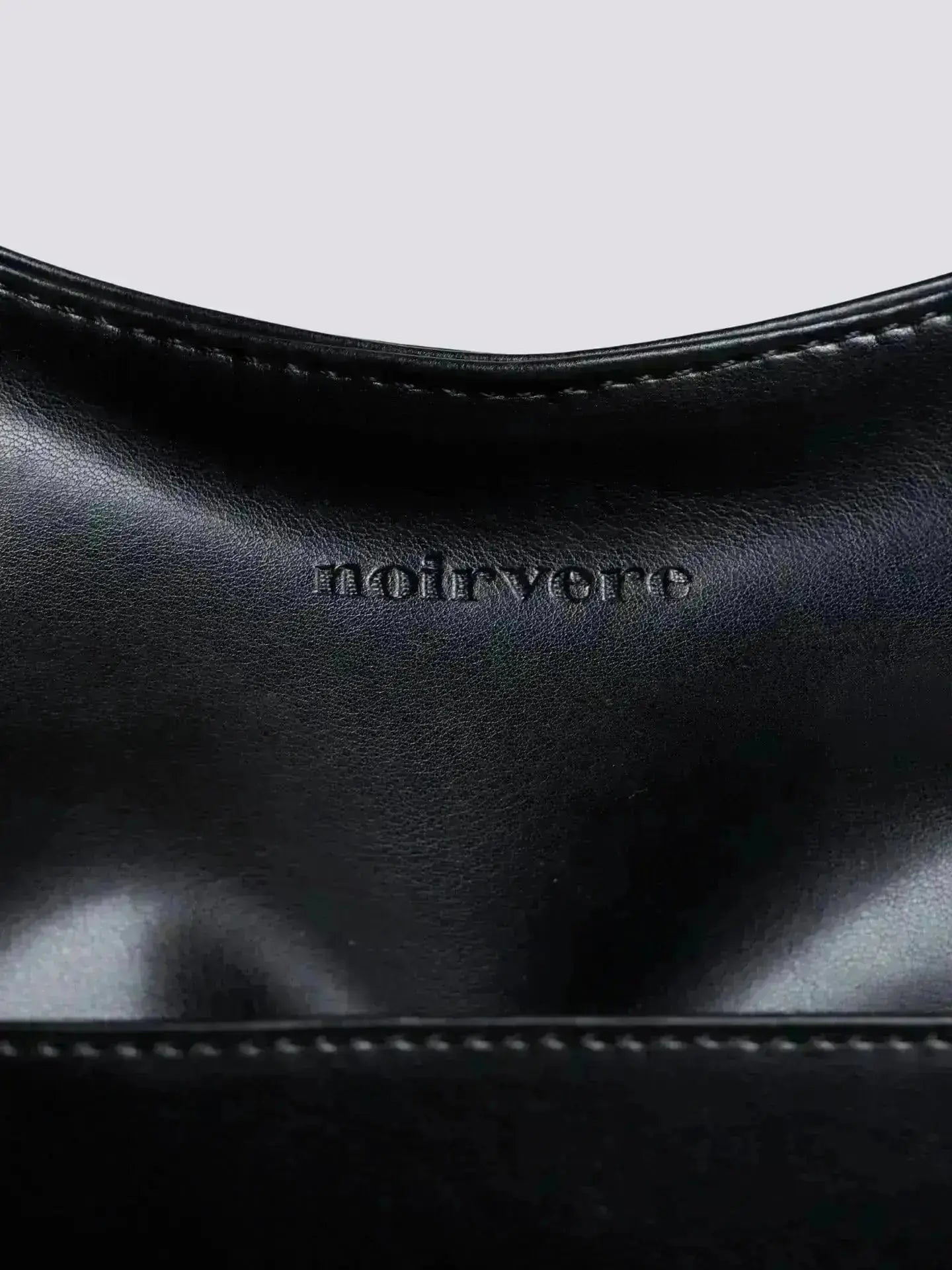 Everyday BB Bag – Leather Bucket Bag with Laptop Fit