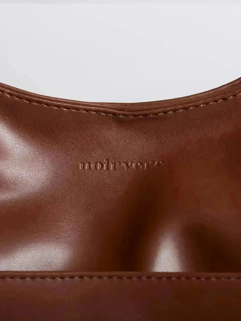Everyday BB Bag – Leather Bucket Bag with Laptop Fit