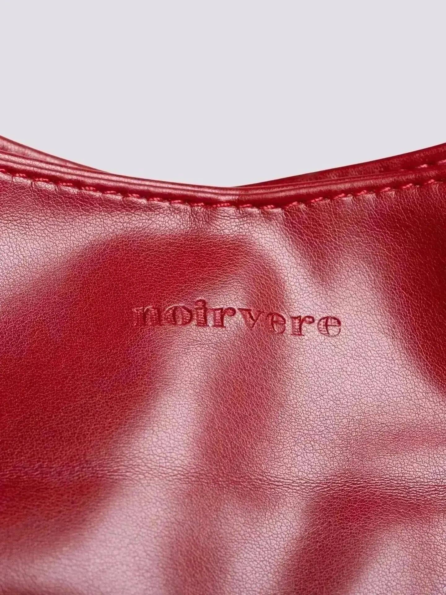 Everyday BB Bag – Leather Bucket Bag with Laptop Fit