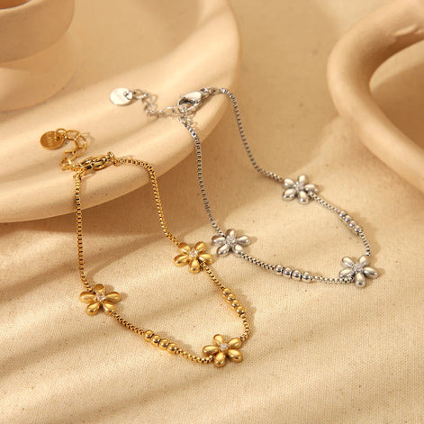 Dainty Flower Bracelet