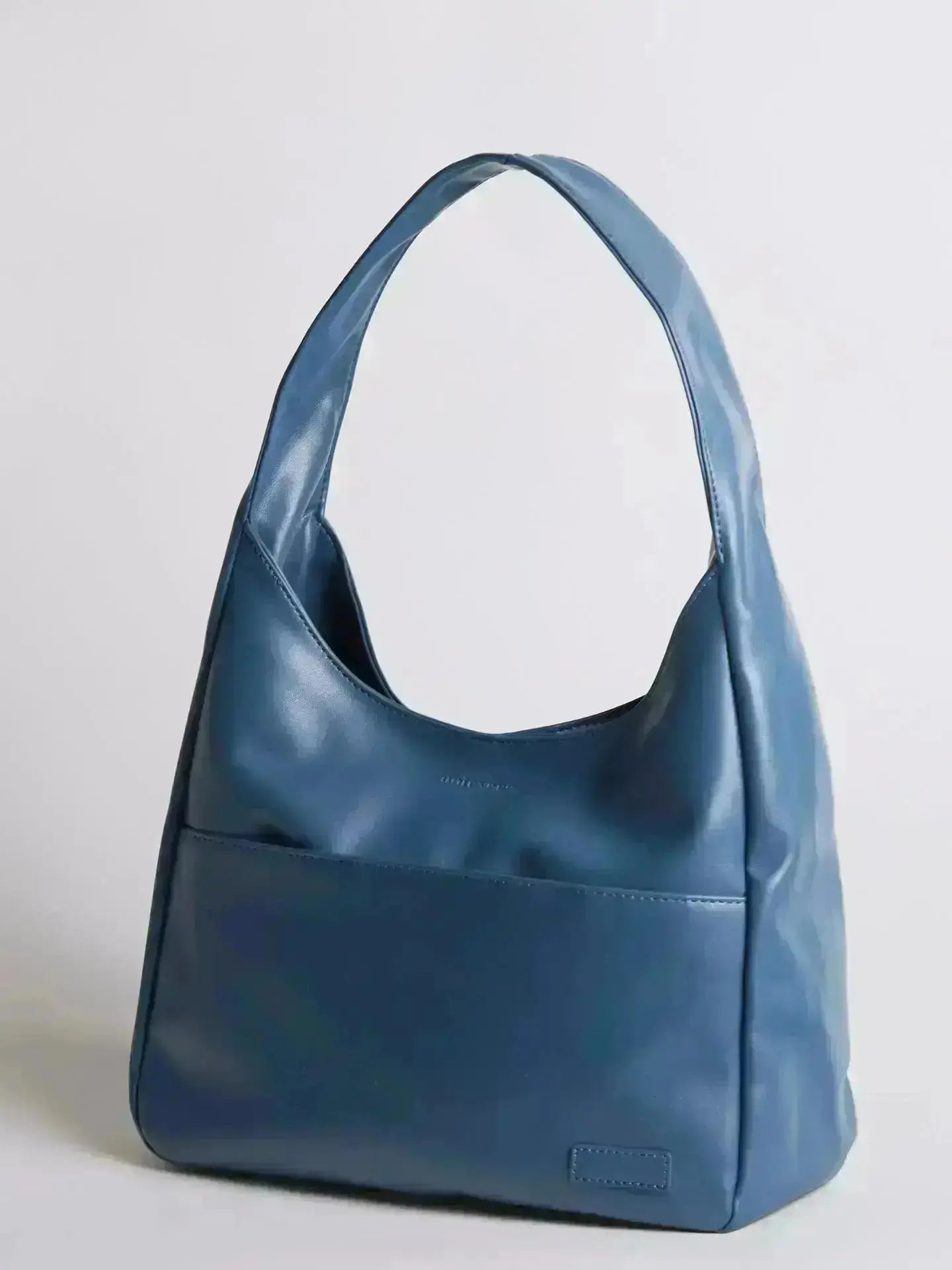 Everyday BB Bag – Leather Bucket Bag with Laptop Fit