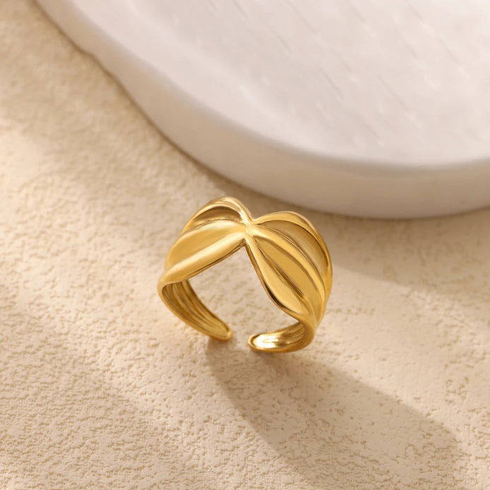 Bow Tie Ring