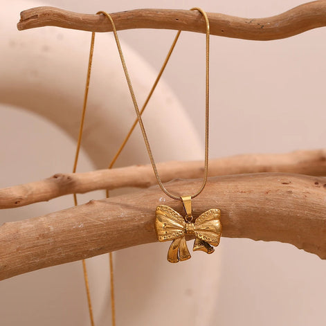 Cute Bowknot Necklace