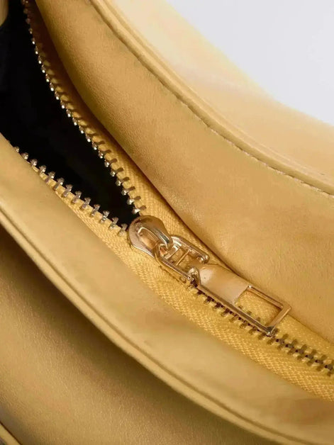 Everyday BB Bag – Leather Bucket Bag with Laptop Fit