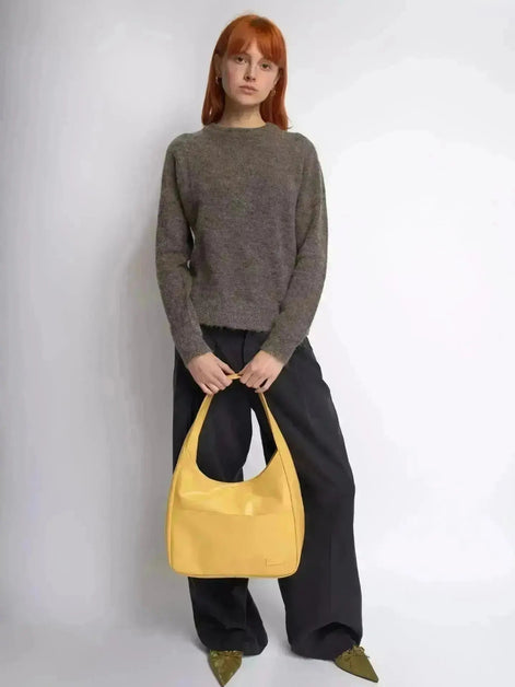 Everyday BB Bag – Leather Bucket Bag with Laptop Fit