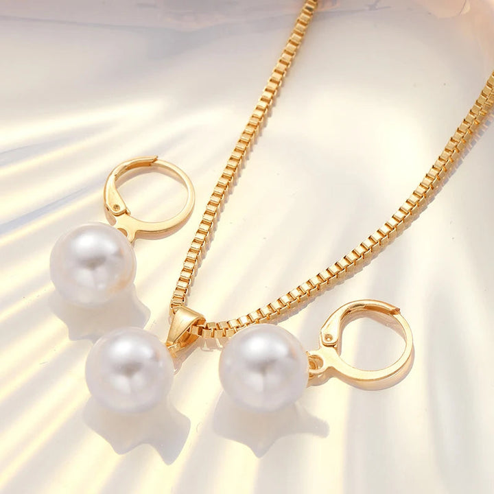 3 PCS Round Pearl Necklace & Earring Set