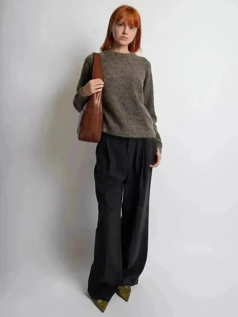 Everyday BB Bag – Leather Bucket Bag with Laptop Fit