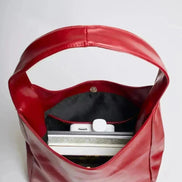 Everyday BB Bag – Leather Bucket Bag with Laptop Fit