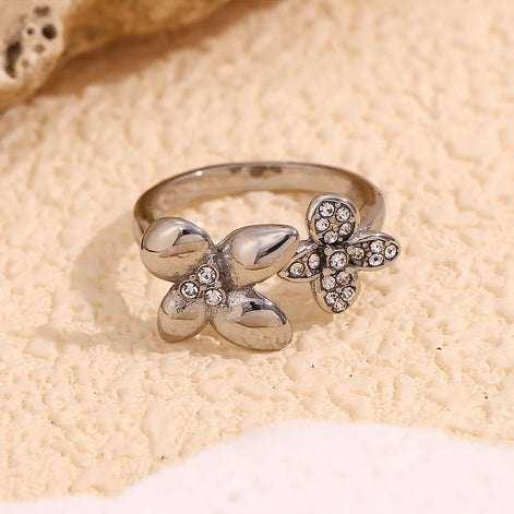 Double Flower Ring – Rhinestone Open Design