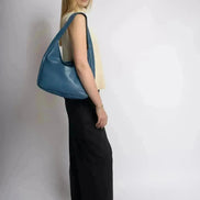 Everyday BB Bag – Leather Bucket Bag with Laptop Fit