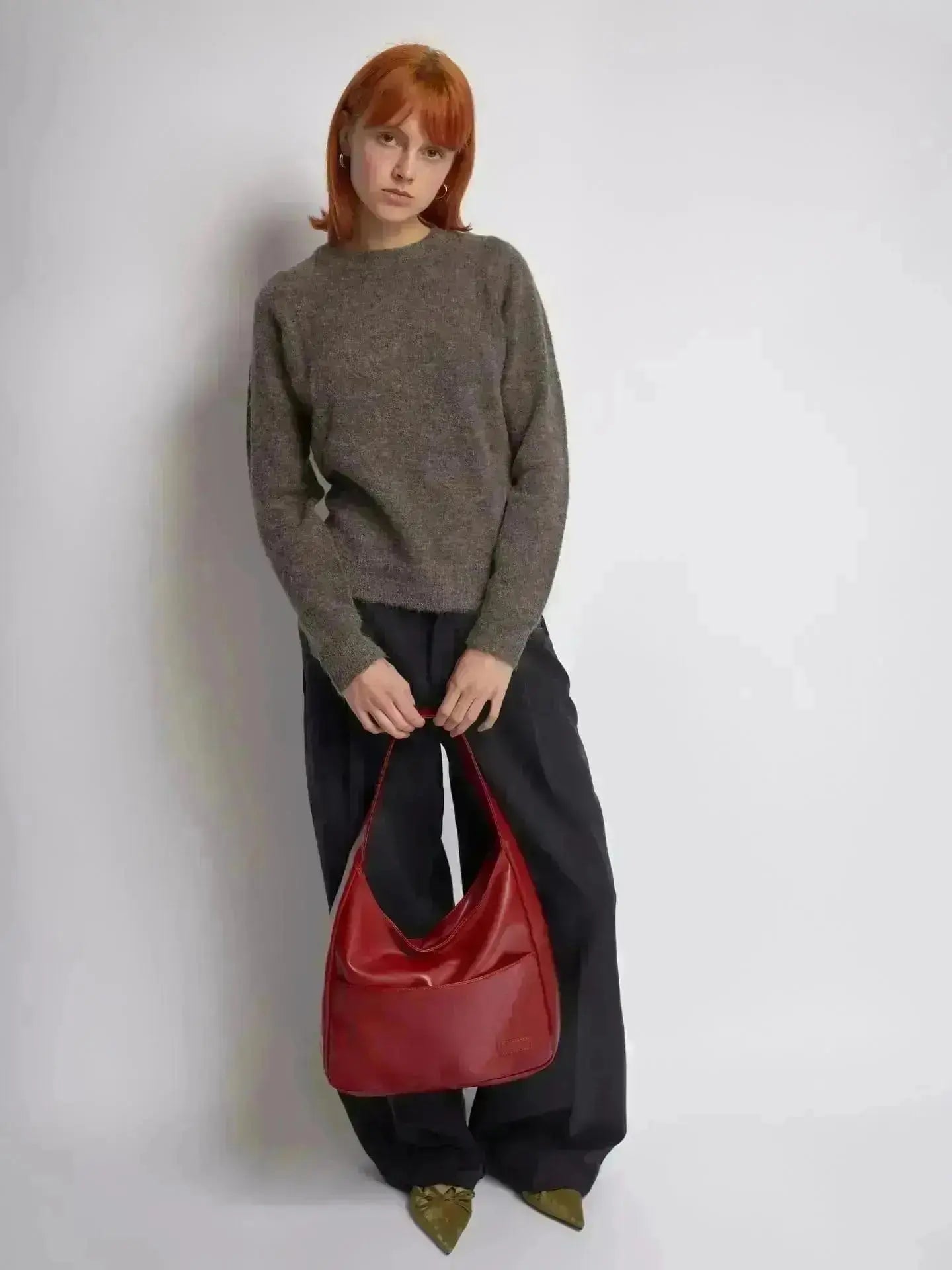 Everyday BB Bag – Leather Bucket Bag with Laptop Fit