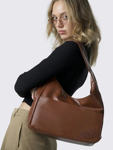 Everyday BB Bag – Leather Bucket Bag with Laptop Fit