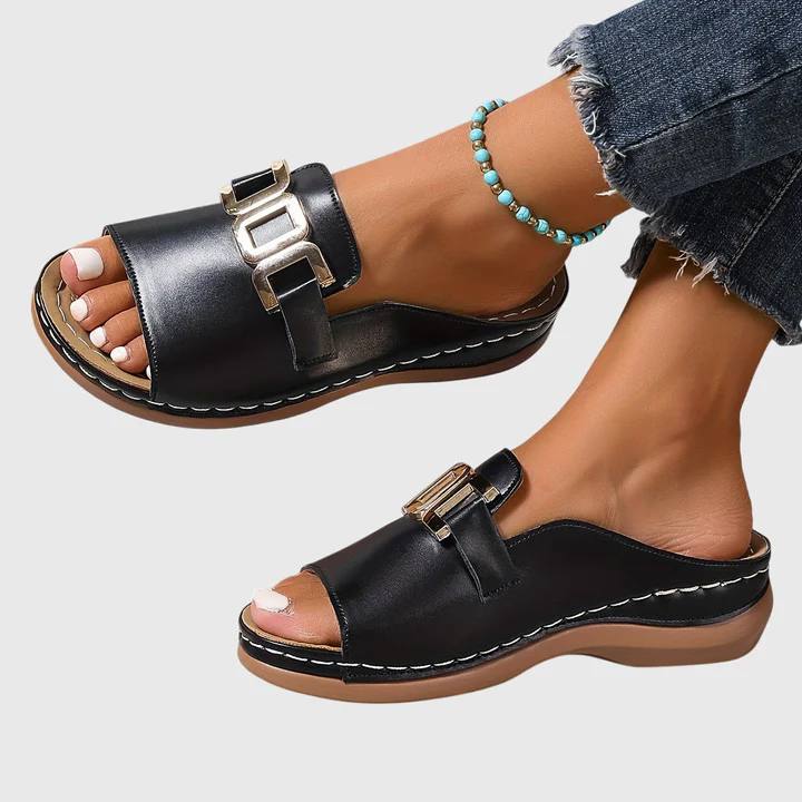 KATHRYN COMFY BUCKLE SANDALS