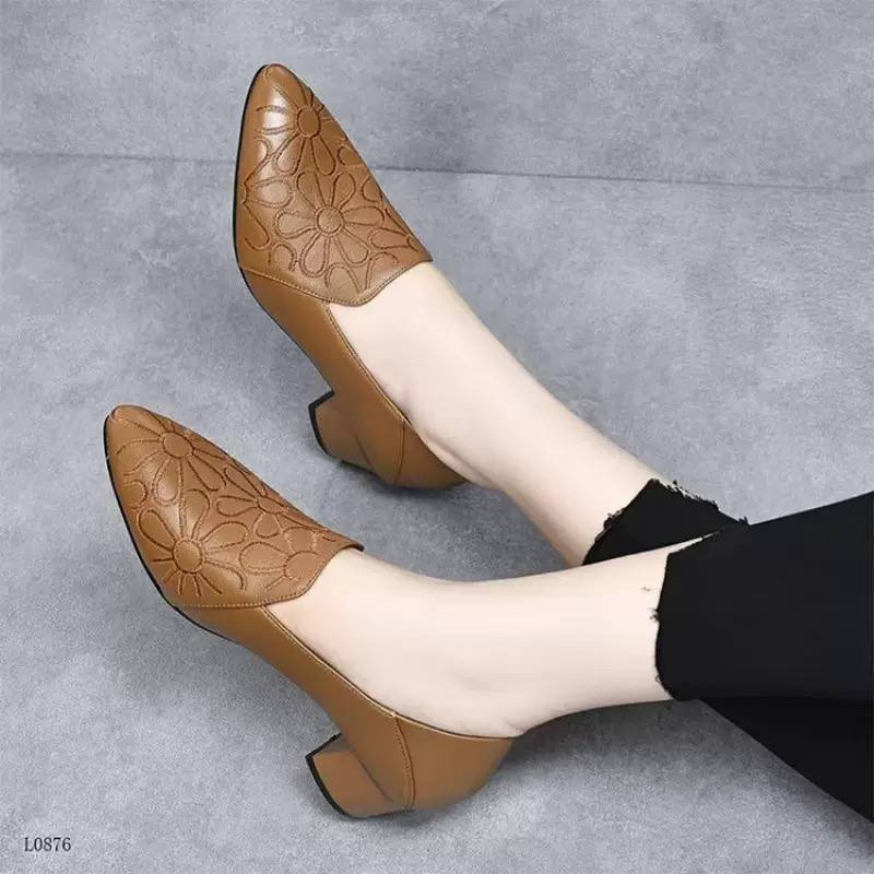 Vintage Floral Embossed Low Heel Pumps