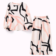 Printed two-piece set in black and white pattern