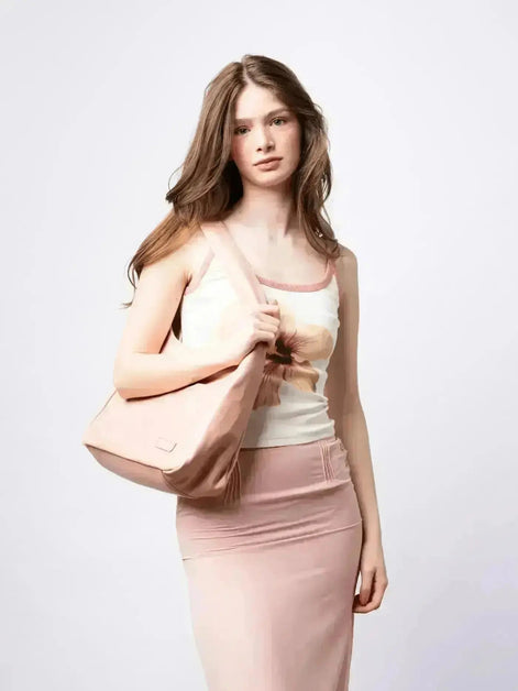 Everyday BB Bag – Leather Bucket Bag with Laptop Fit