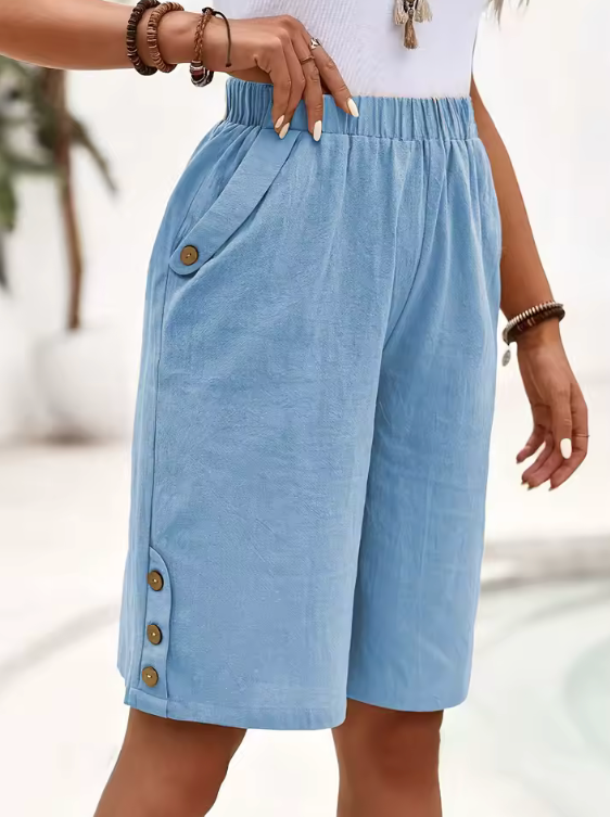 Button Ease Shorts