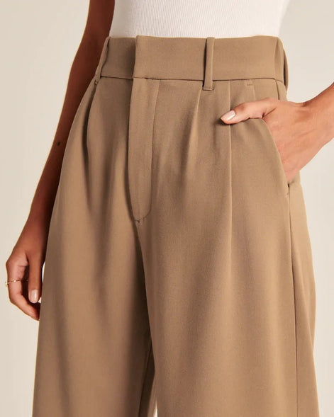 Effortless Tailored Wide-Leg Pants