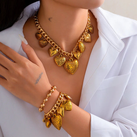 2 PCS Exaggerated Heart Necklace & Bracelet Set