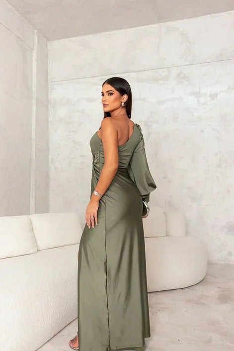 Melissa Elegant Evening Maxi Dress