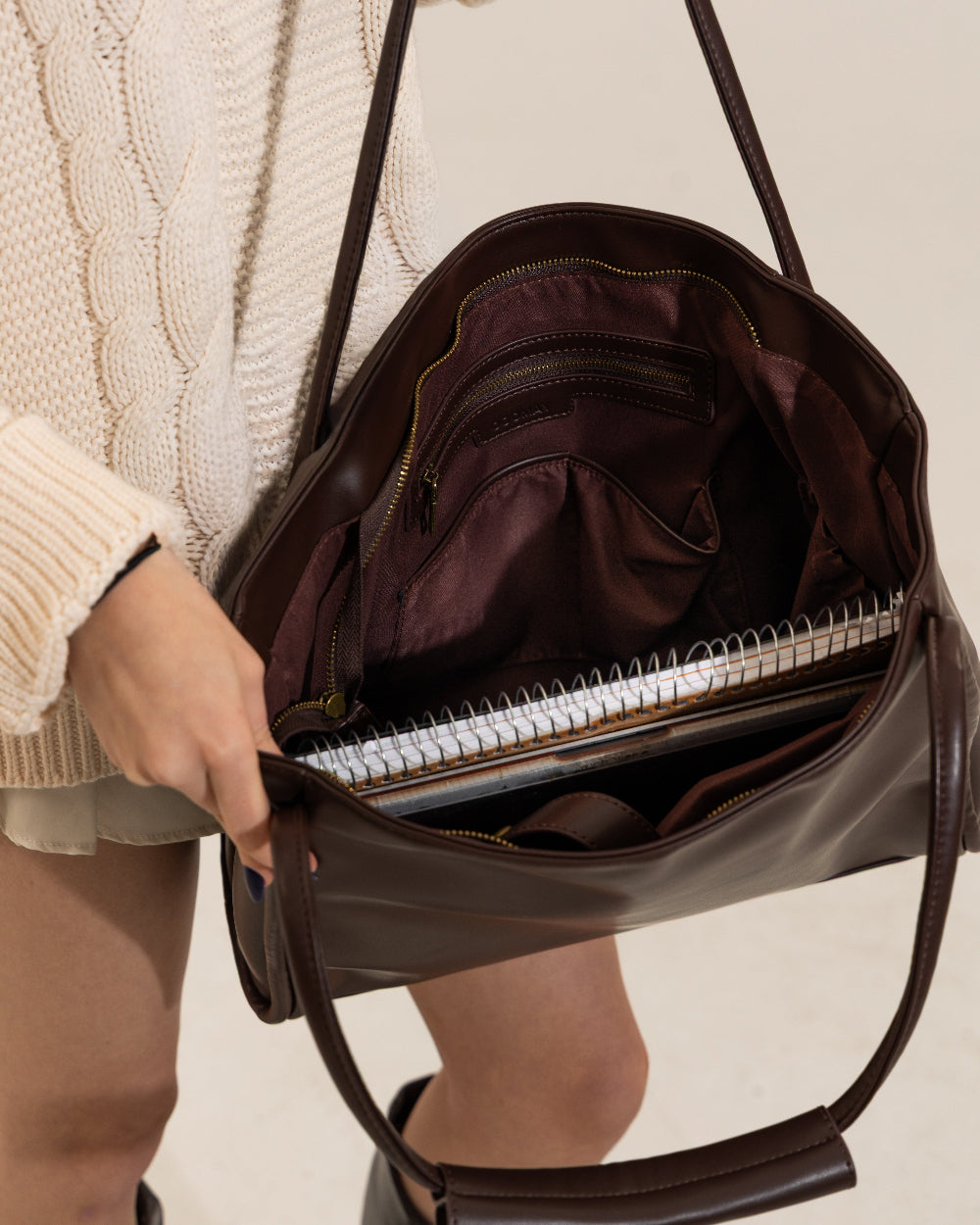 Blair Tote Bag – Structured Vegan Leather Tote